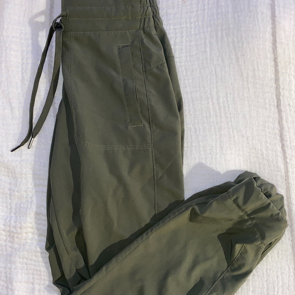 Tj Maxx jogers NWOT!!